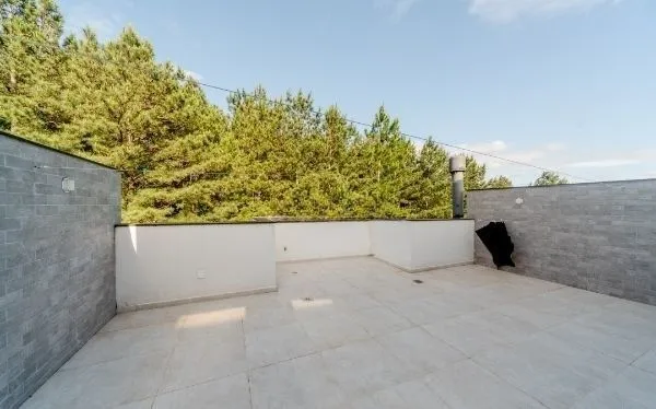 Imagem Uma casa linda dentro de um condomínio fechado, no Lagos de Nova Ipanema.