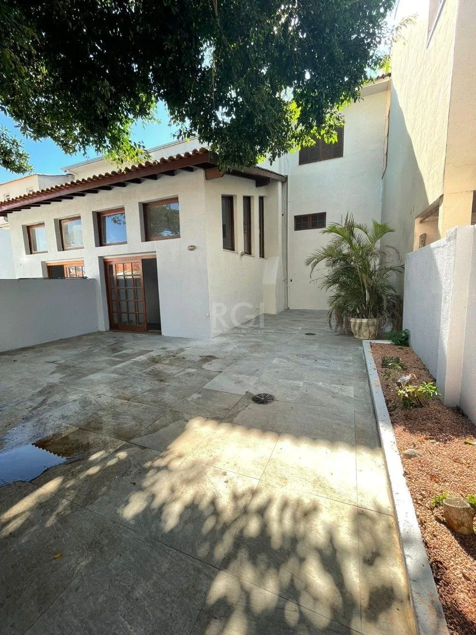 Imagem Casa Condominio, 3 dormitórios, sendo 3 suites, 2 vagas - Santo Antonio