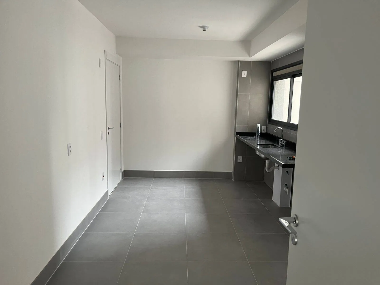 Imagem Apartamento Água Branca - 188M², 4 Dorms, 2 Suítes, 2 Vagas, Próximo Metrô.
