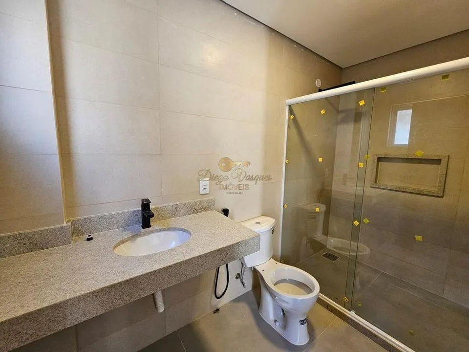 Imagem Casa em Condomínio para Venda em Teresópolis / RJ no bairro Green Valley