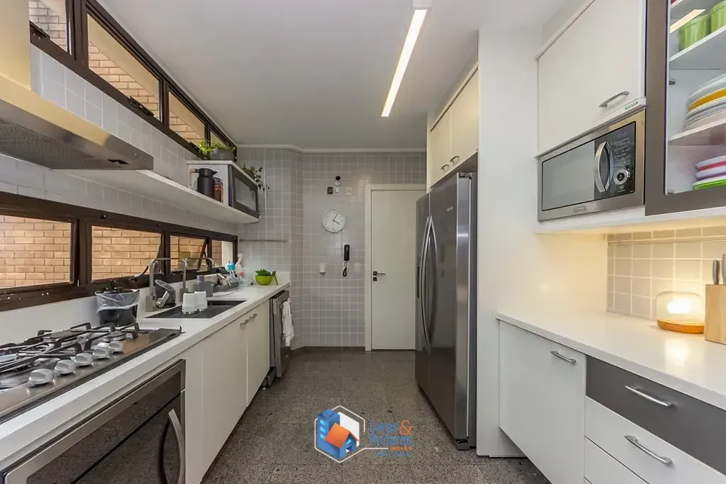 Imagem Apartamento à venda 4 Quartos 4 Suites 3 Vagas 198M² Vila Andrade São Paulo - SP