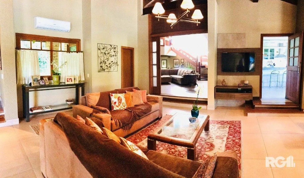 Imagem Casa de Condomínio em Cavalhada