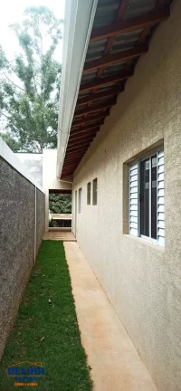 Imagem Casa contemporânea a venda em associação de moradores.