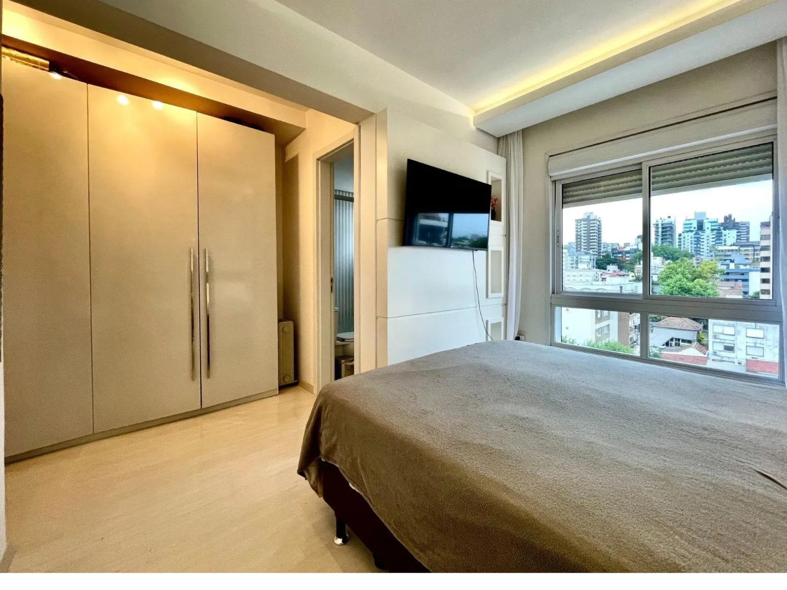 Imagem Vende-se apartamento com 2 quartos (1 suíte), 65m² e 2 vagas - Higienópolis