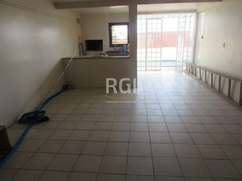 Imagem Casa Condominio para Venda - 383.4m², 5 dormitórios, sendo 2 suites, 3 vagas - Nonoai