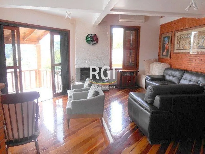Imagem Casa para Venda - 430m², 3 dormitórios, sendo 1 suites, 2 vagas - Vila Nova