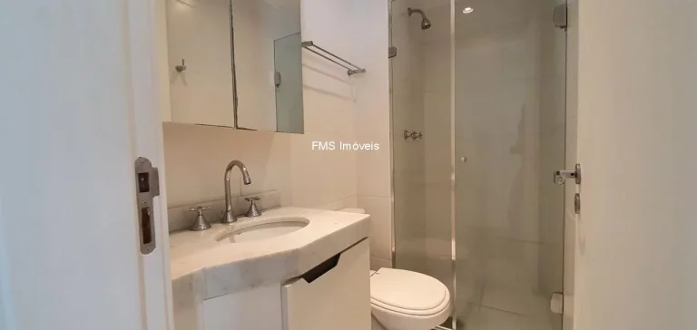 Imagem Apartamento à venda na Consolação - São Paulo: 2 quartos, 1 sala, 2 banheiros, 1 vaga de garagem - 64m² de área.