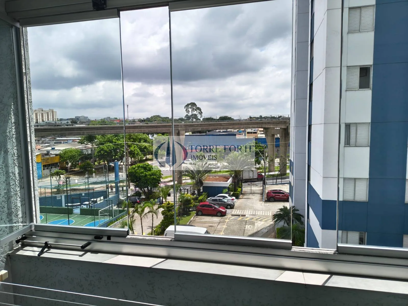 Imagem Ótimo apartamento com 67 m², 3 dormitórios, 1 banheiro, 1 vaga de garagem.
