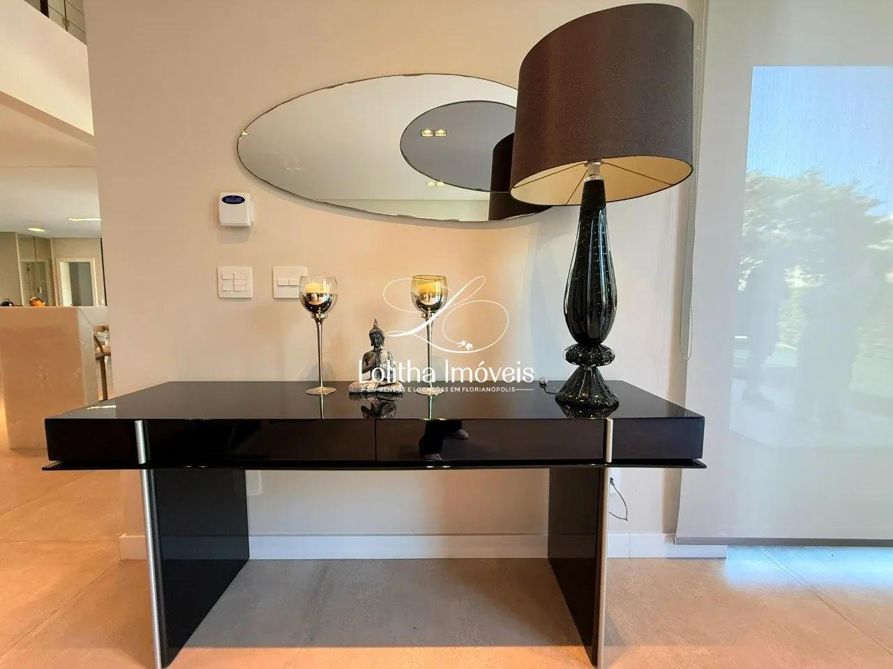 Imagem CASA COM 5 SUÍTES Á VENDA EM JURERÊ - FLORIANÓPOLIS/SC