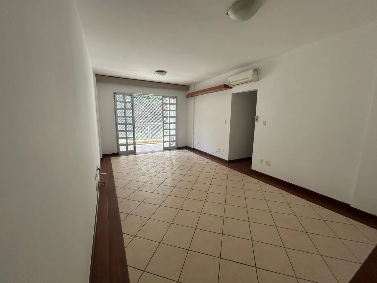 Imagem Apartamento para Venda em Petrópolis / RJ no bairro Itaipava