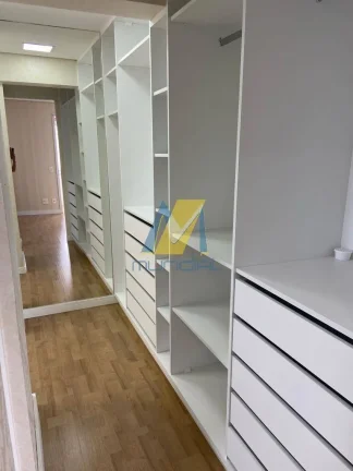 Imagem Este imóvel está situado no 14º andar, oferecendo uma vista privilegiada.