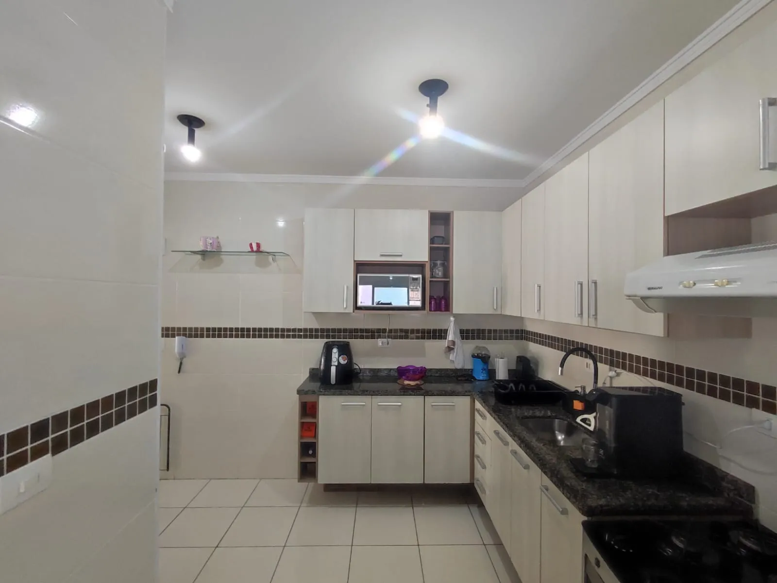 Imagem Espaçoso Apartamento na Praia Grande - VILA TUPI