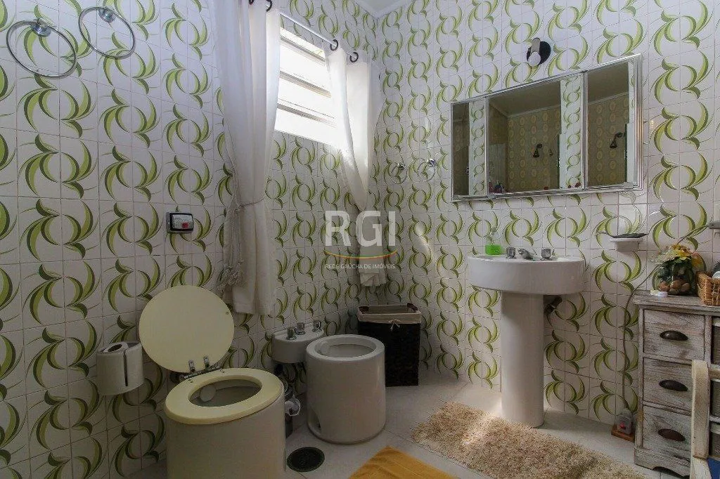 Imagem Cobertura para Venda - 240m², 3 dormitórios, sendo 1 suites, Rio Branco