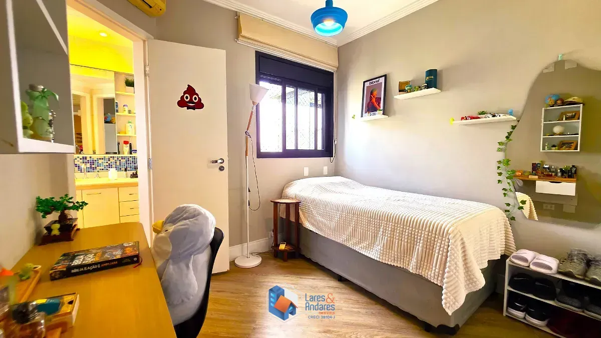 Imagem Cobertura para venda em Vila Hamburguesa com 4 quartos, sendo 2 suítes, 227m²