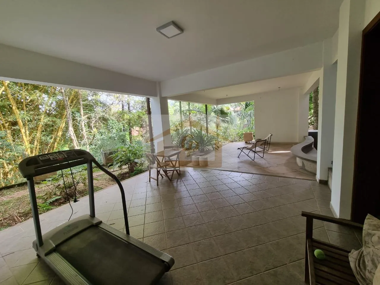 Imagem Conforto, segurança e natureza!!! Casa com 3 suítes , 4 vagas - *Granja Viana