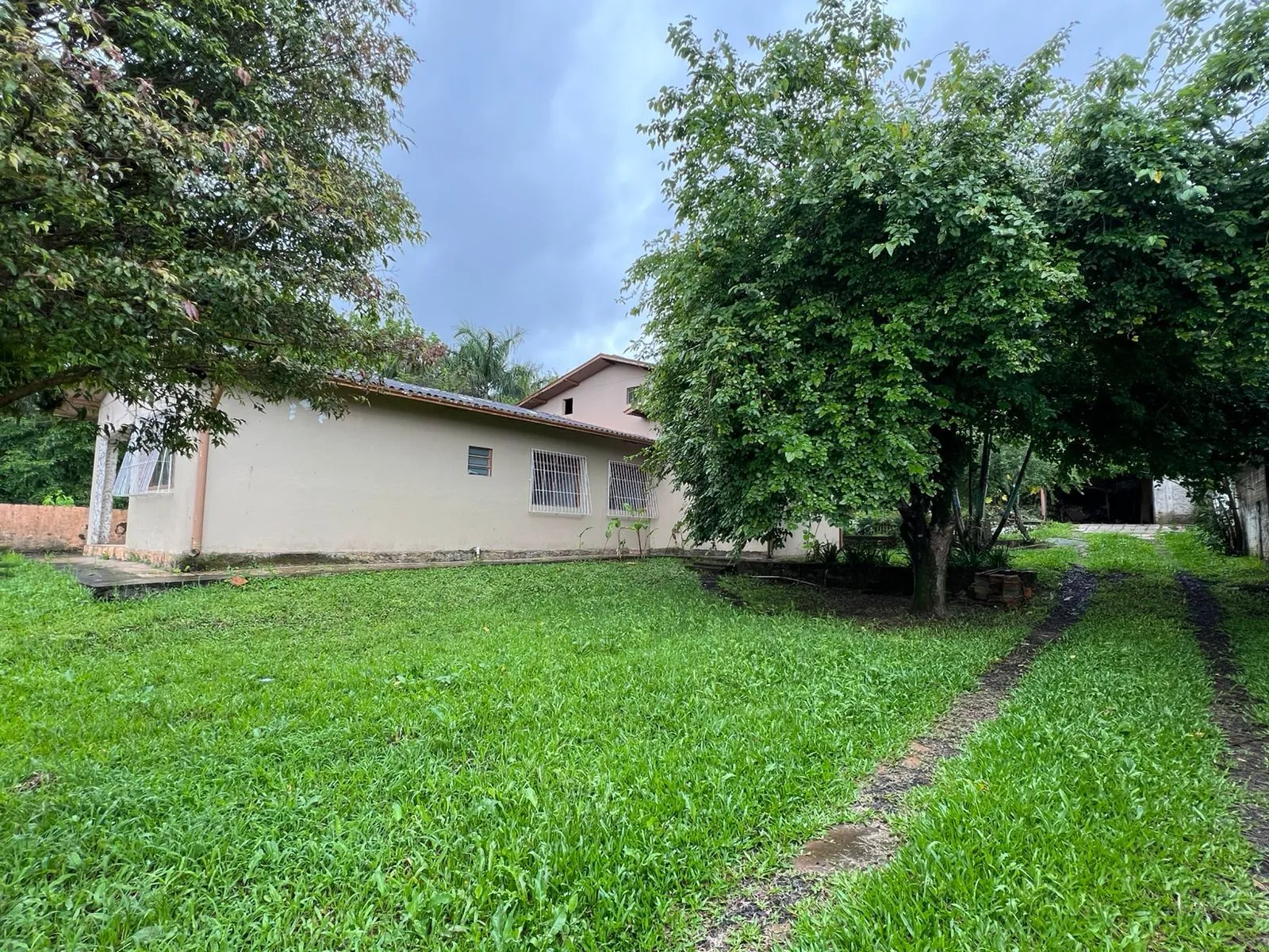 Imagem Chácara a venda com casa de 170 m2, terreno com 968 m2 em Nova Santa Rita
