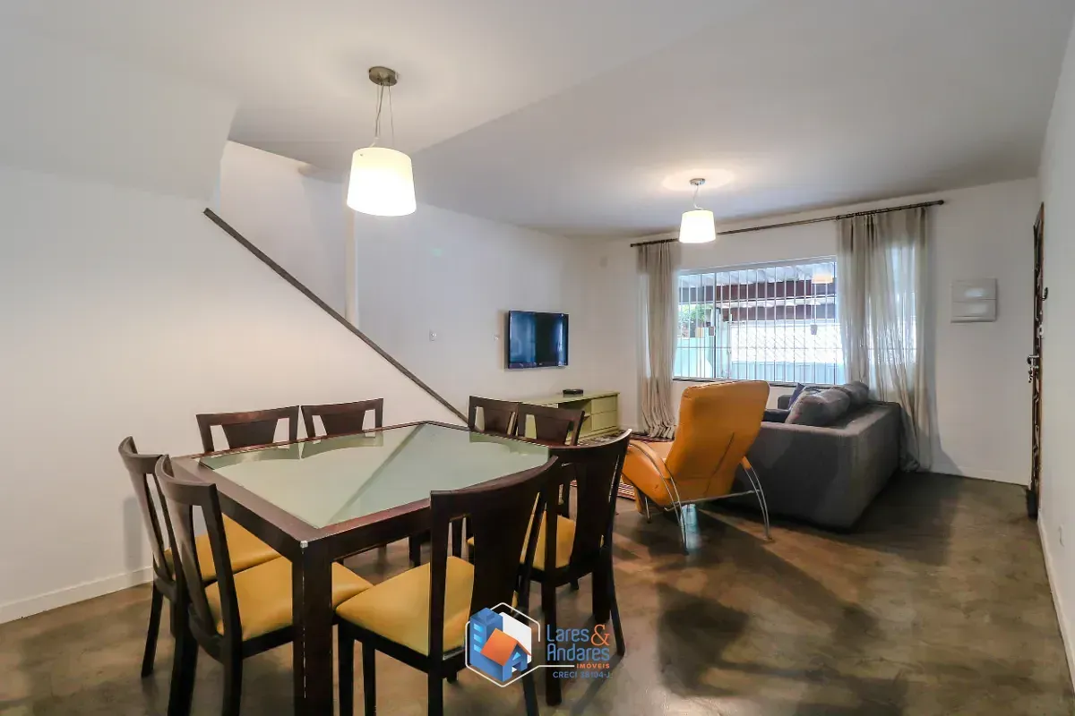 Foto do imóvel Sobrado para venda em Cidade Monções com 3 quartos, sendo 1 suíte, 178m² em Rua Manguatá