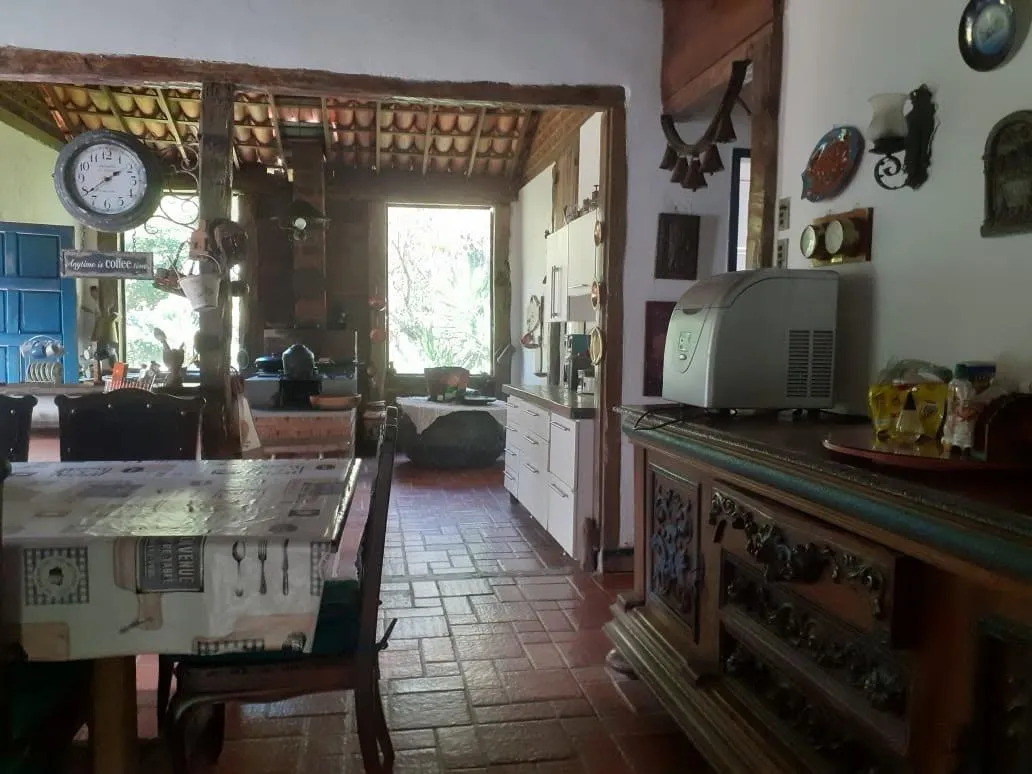 Imagem Vendo lindo sítio/fazendinha com 27 hectares de terra, localizado próximo a Florestal/MG.