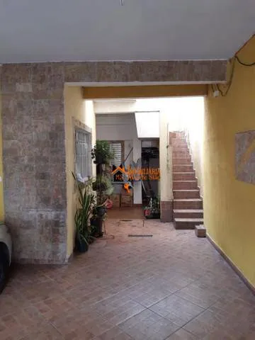 Imagem Casa com 6 dormitórios à venda por R$ 690.000,00 - Vila Barros - Guarulhos/SP
