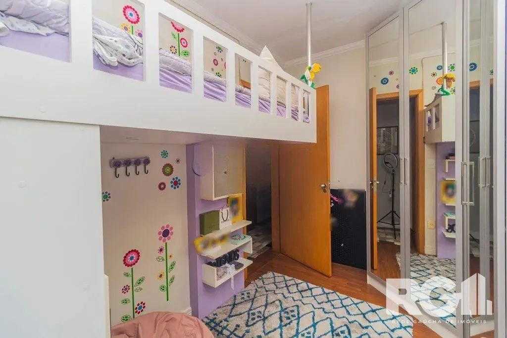 Imagem Apartamento com 94m², 3 quartos, 1 suíte, 2 vagas, no bairro Cristo Redentor em Porto Alegre..