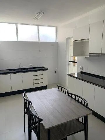 Imagem VENDA DE APARTAMENTO NO EDIFÍCIO ASTURIAS, EM SÃO PAULO, 155m² com 3 quartos, sala de estar, cozinhacom planejados e 01 vaga para auto. CONSULTE-NOS.