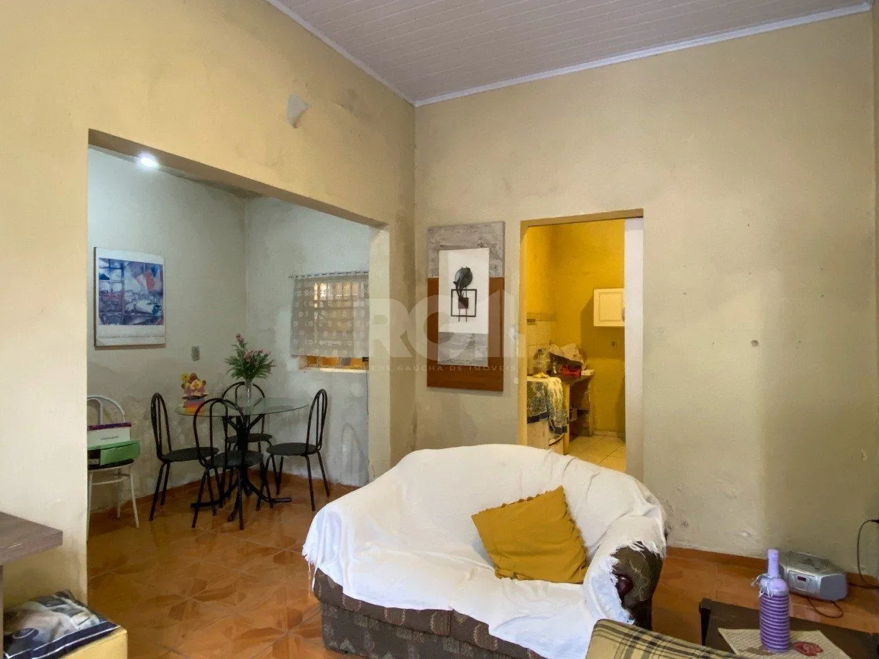 Imagem Casa de esquina com 64m², próximo ao Cais Embarcadero