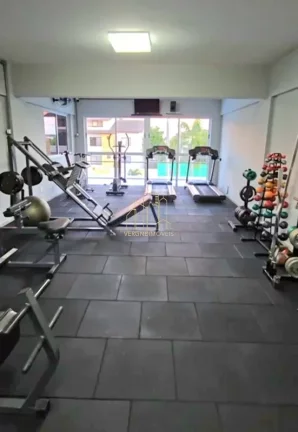 Imagem Excelente casa duplex em condomínio fechado com três suítes e área gourmet a venda em Stella Maris Salvador