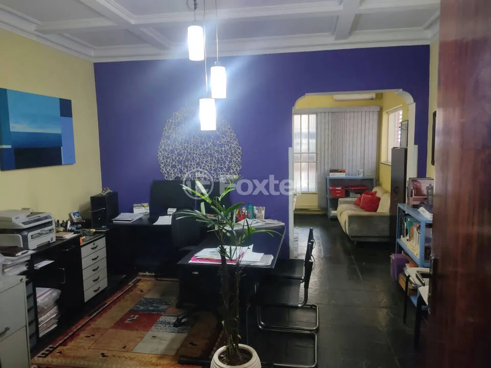 Imagem Casa Santana - 240M², 4 Dorms, 10 Vagas.