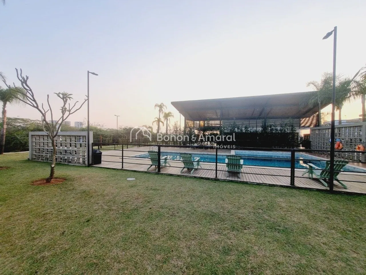 Imagem Terreno à venda no Condomínio La Dolce Vita, Jardim Ypê, em Paulínia-SP.