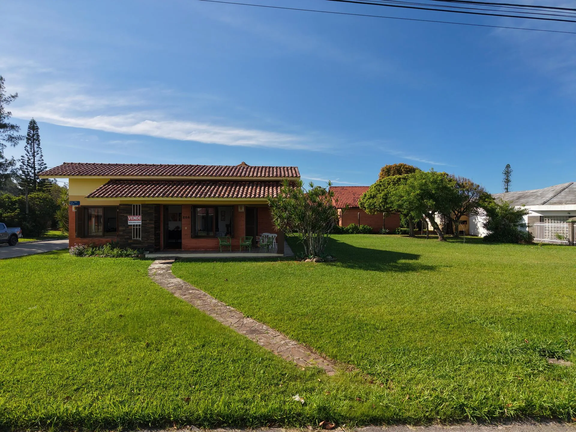 Imagem Casa à venda em Xangri-lá, Centro, com 4 quartos, 900m2