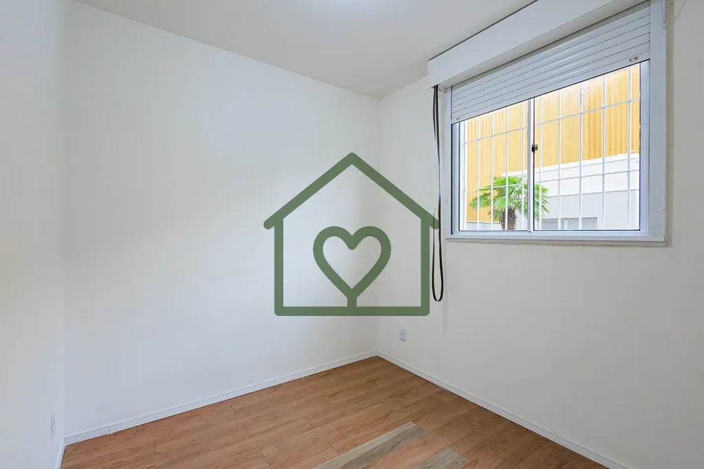 Descubra o conforto e a praticidade deste apartamento, localizado no charmoso bairro da Glória, em ...