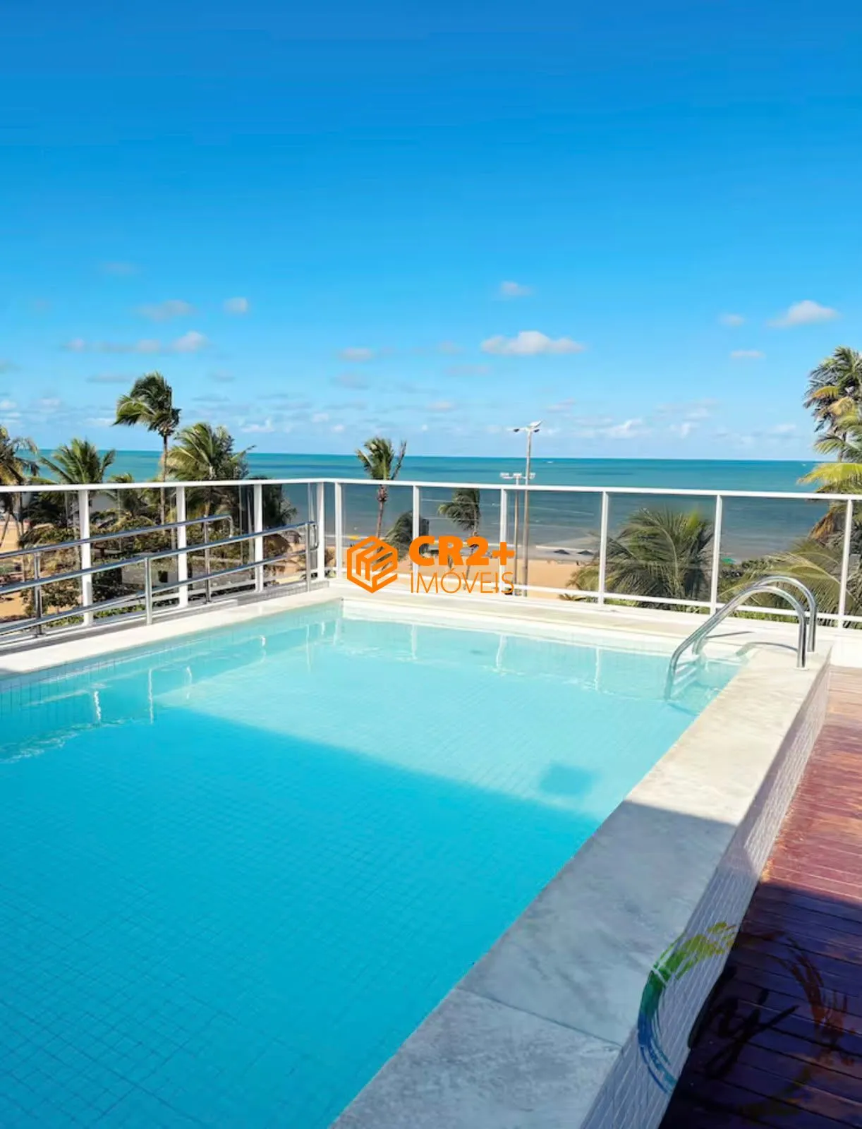Imagem Vendo cobertura -50m²-frente mar em João Pessoa no Cabo Branco.