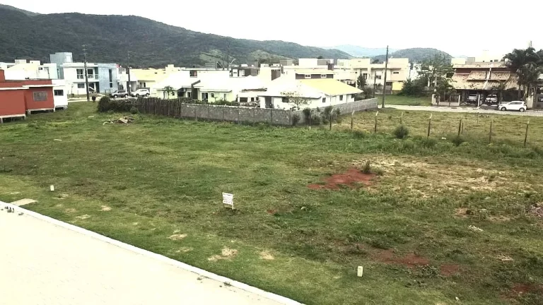 Imagem Terreno em Areias de Palhocinha, Garopaba-SC: Pronto para Construir sua Casa Ideal!