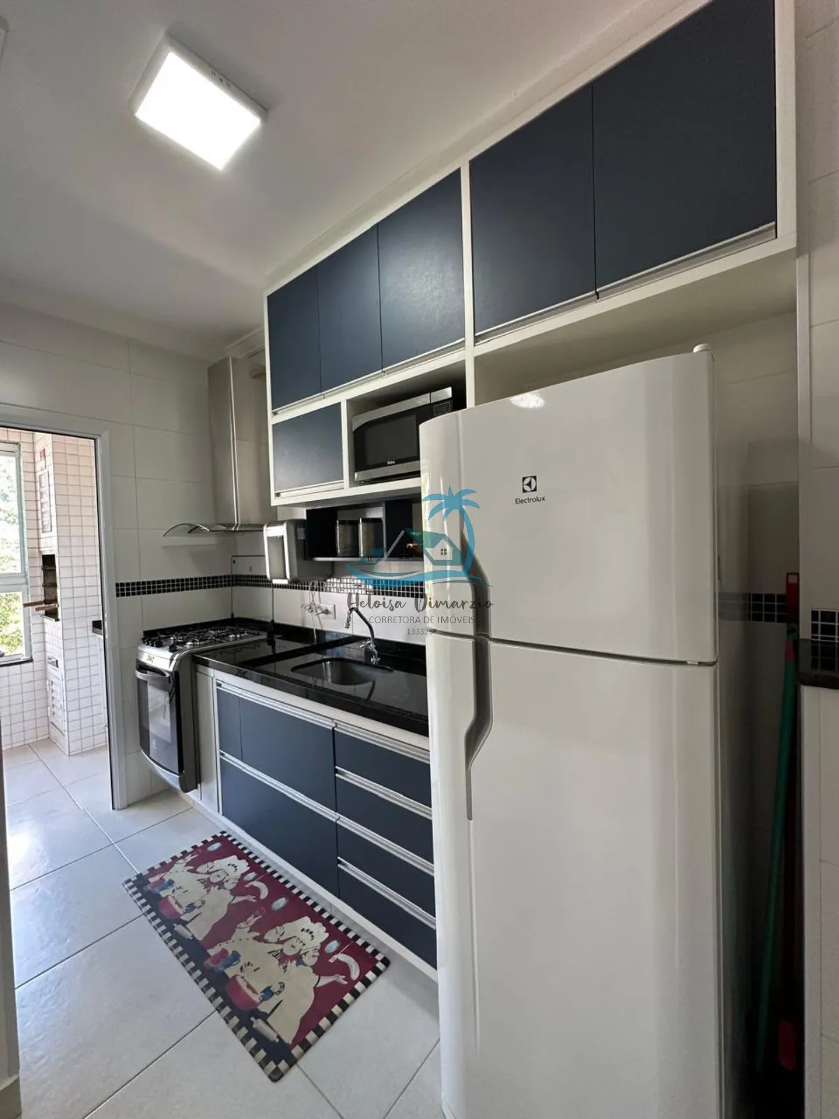 Imagem Excelente apartamento mobiliado a venda nas Toninhas, 250 metros do mar em Ubatuba.