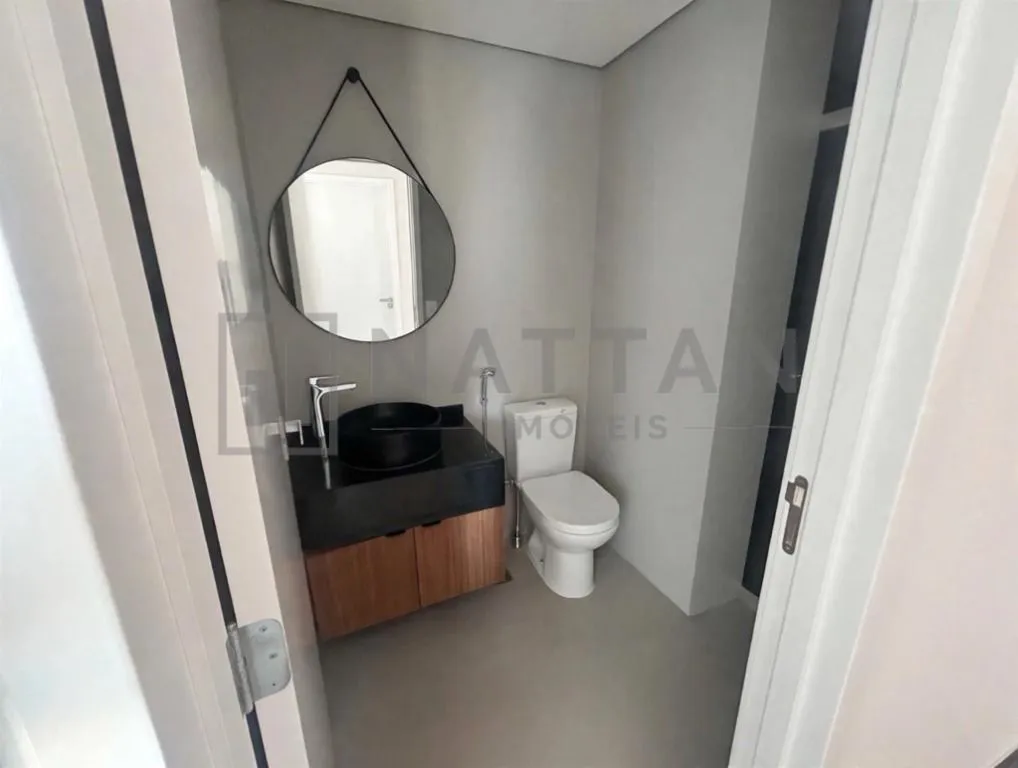 Imagem Apartamento mobiliado com varanda ampla, vista para área verde e cozinha integrada planejada