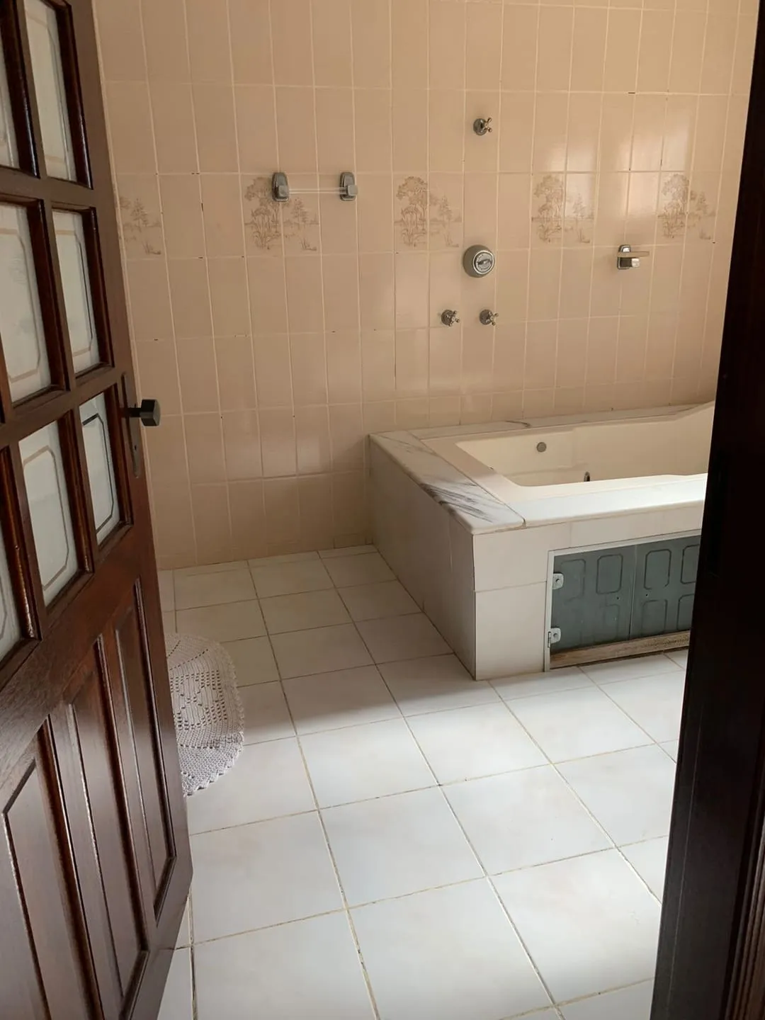 Imagem Casa à venda 3 Quartos, 1 Suite, 8 Vagas, São Benedito, Pindamonhangaba - SP