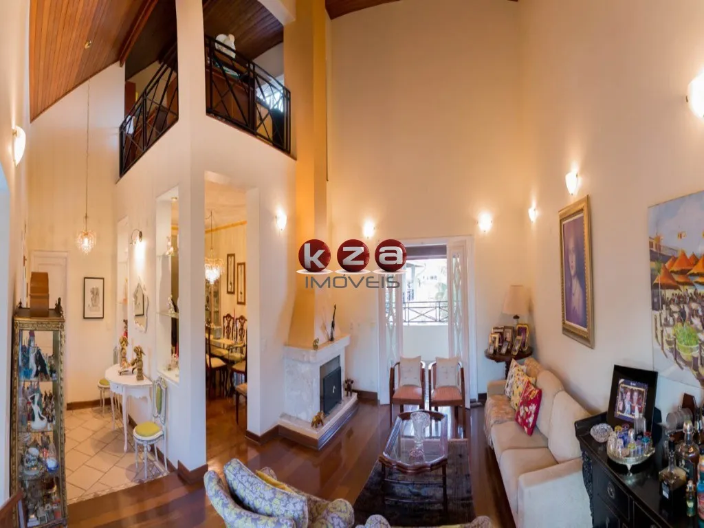 Imagem Espetacular casa de alto padrão em condomínio na Vila Embaré, Valinhos-SP: 5 quartos, 5 suítes, 3 salas, 7 banheiros, 9 vagas, 630m². Venha conferir!