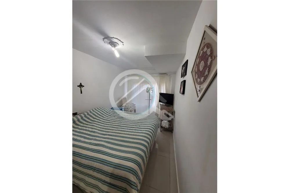 Imagem Apartamento de 1 quarto, semi - mobiliado, localizado no bairro Praia de Belas, um dos bairros mais ...