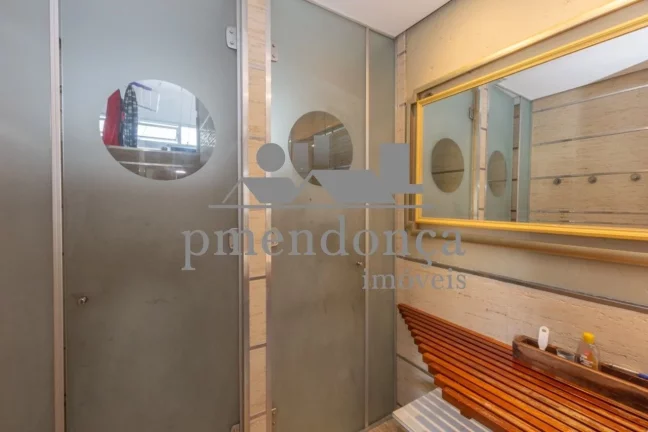 Imagem Apartamento com 278m², localizado na Rua Sabará esquina com Av Higienópolis.