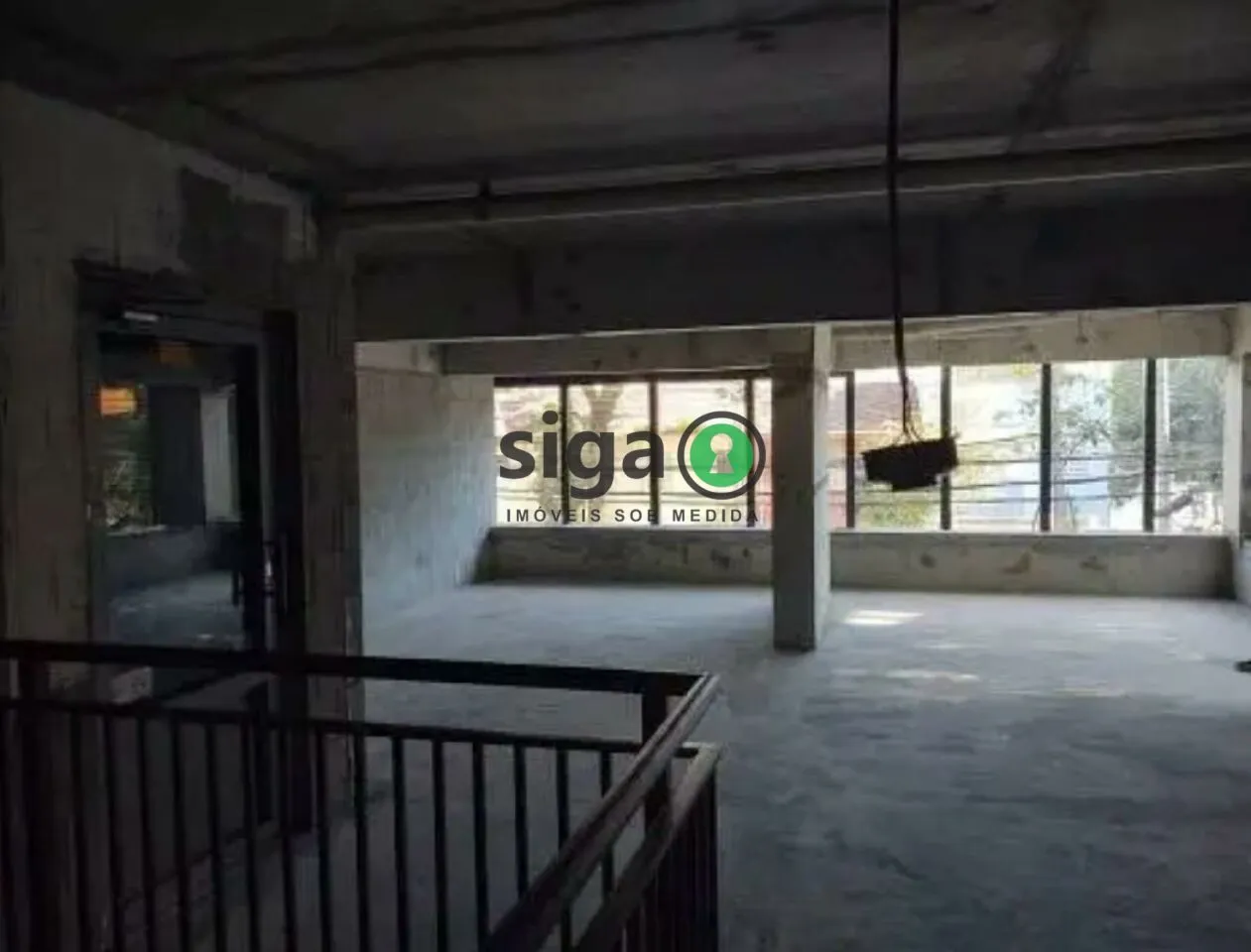 Imagem Loja (fachada ativa) para Locação no contrapiso em Pinheiros com 185m²