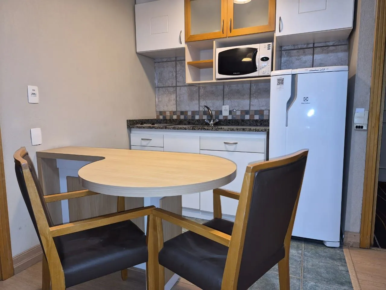 Imagem Apartamento mobiliado com renda garantida - Excelente oportunidade para investidor em Porto Alegre