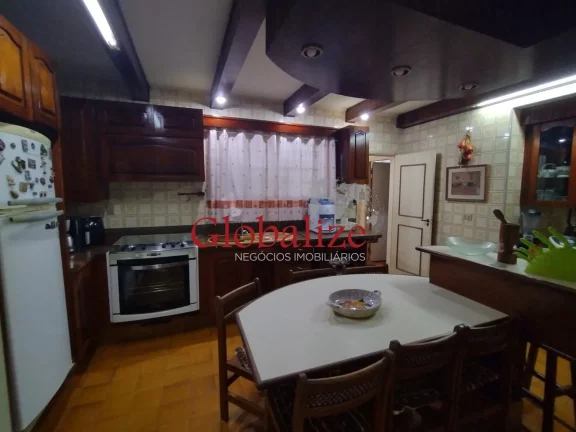 Imagem Belíssimo apartamento em Santos na Ponta da Praia a uma quadra da praia com 3 dormitórios, uma suíte e varanda à venda por R$ 1.012.000,00