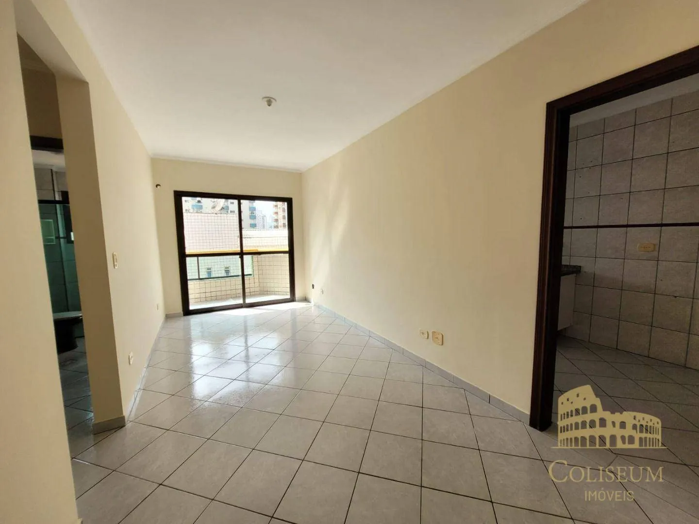 Imagem Apartamento com 1 dormitório para alugar, 54 m² por R$ 2.300,00/mês - Tupi - Praia Grande/SP