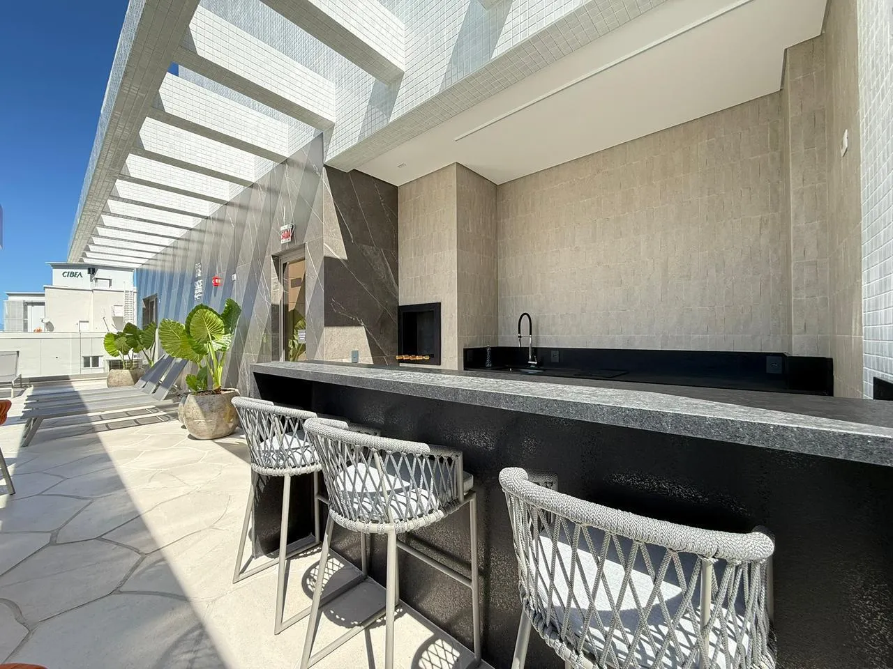 Imagem Apartamento com vista para o mar à venda com 105m2 por R$ 3.000.000,00