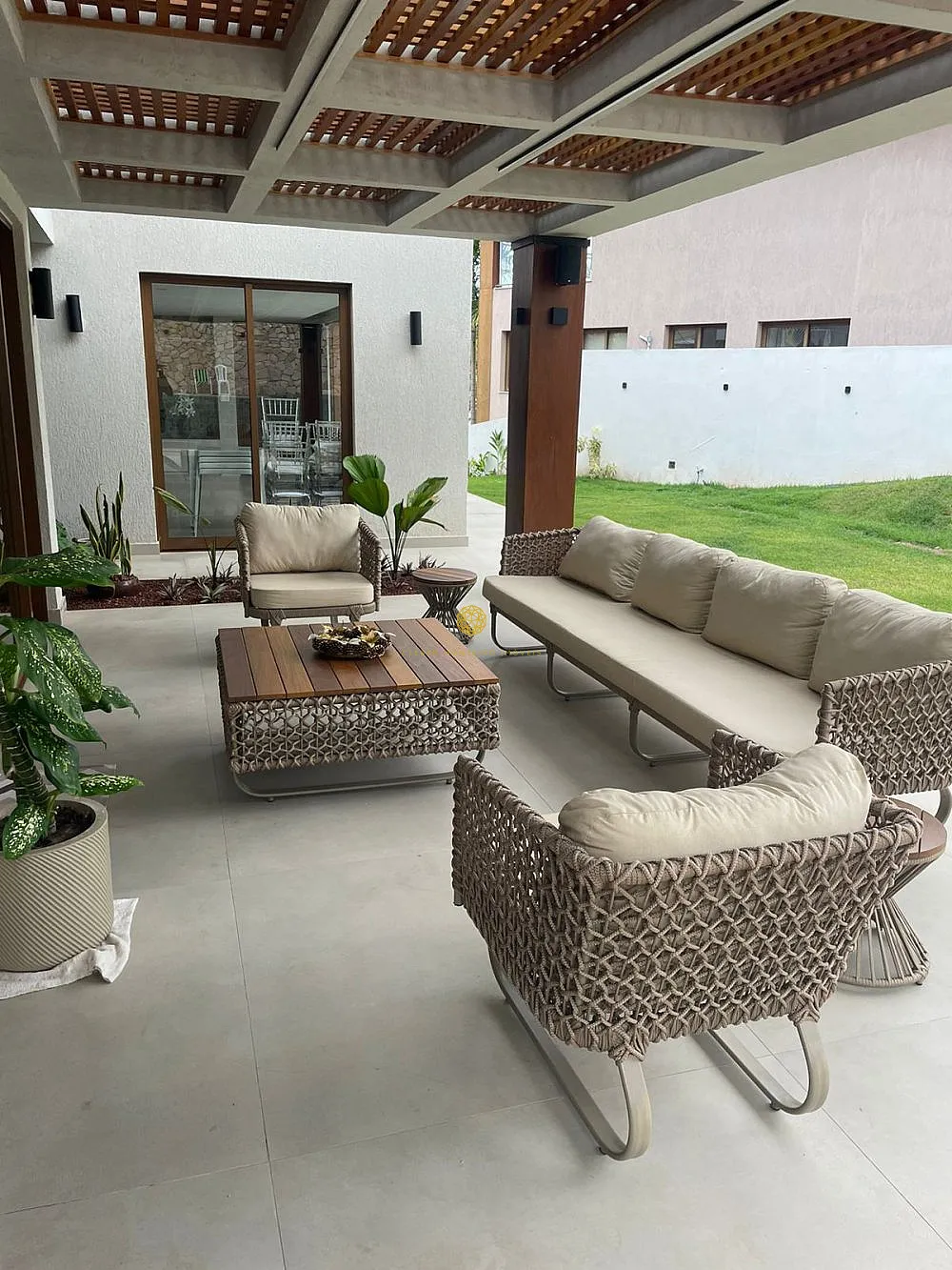 Imagem Venda - Casa com 5 suítes no Alphaville 2 - Salvador-Ba