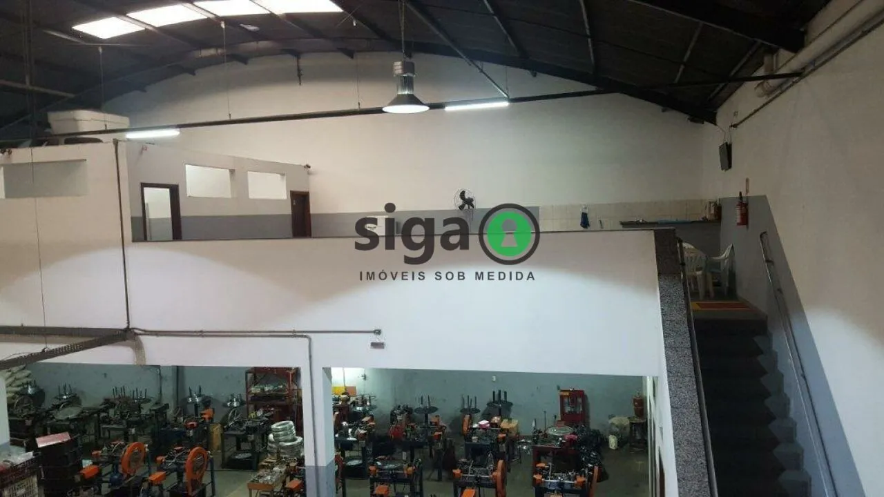 Imagem GALPÃO COMERCIAL 1.000 m² - 8 VAGAS - LOCALIZAÇÃO PRIVILEGIADA