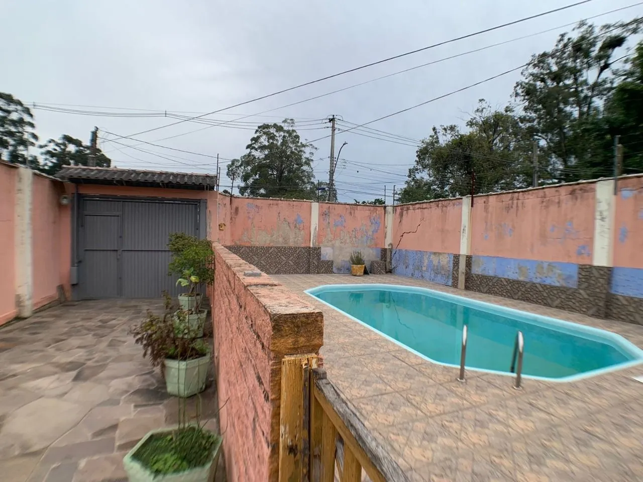 Imagem Casa para Venda - 318m², 3 dormitórios, Piscina, Bairro Guarujá