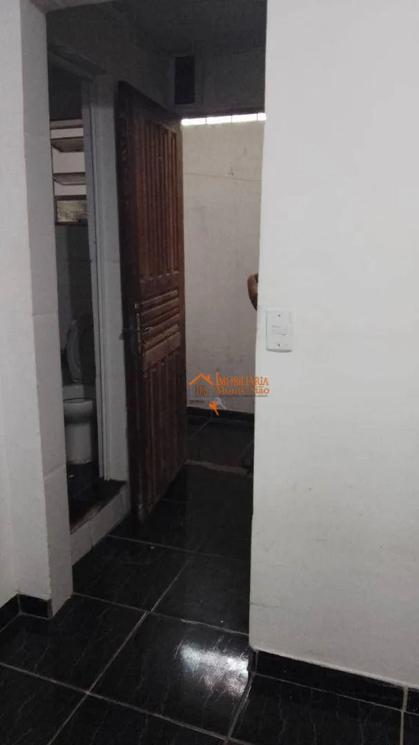 Imagem Sobrado com 12 dormitórios à venda, 375 m² por R$ 350.000,00 - Taboão - Guarulhos/SP