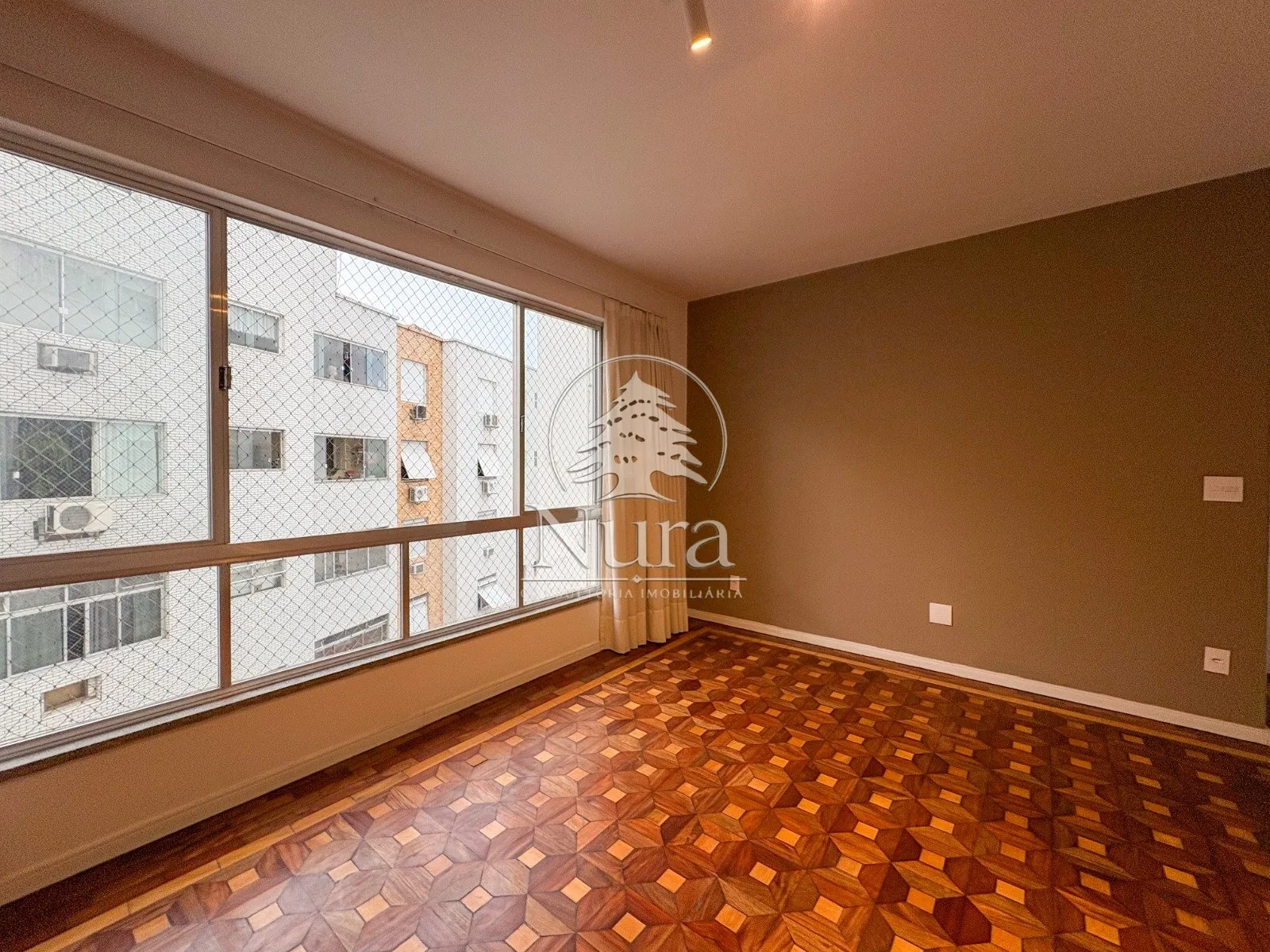 Imagem Apartamento de 3 quartos, 145m² no bairro Ponta da Praia, em Santos