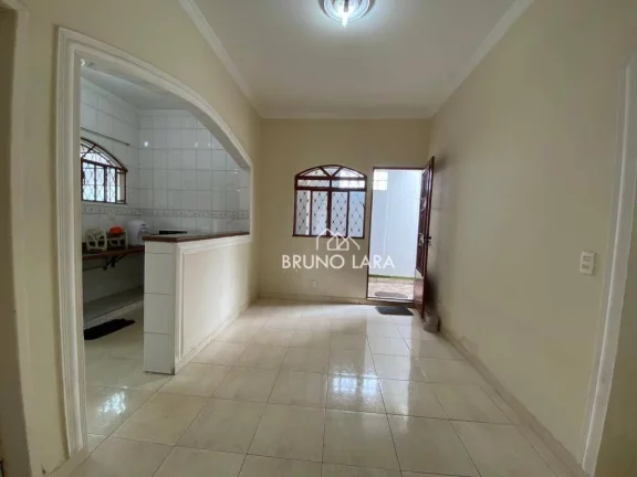 Imagem Casa á venda em Igarapé / MG bairro Roseira